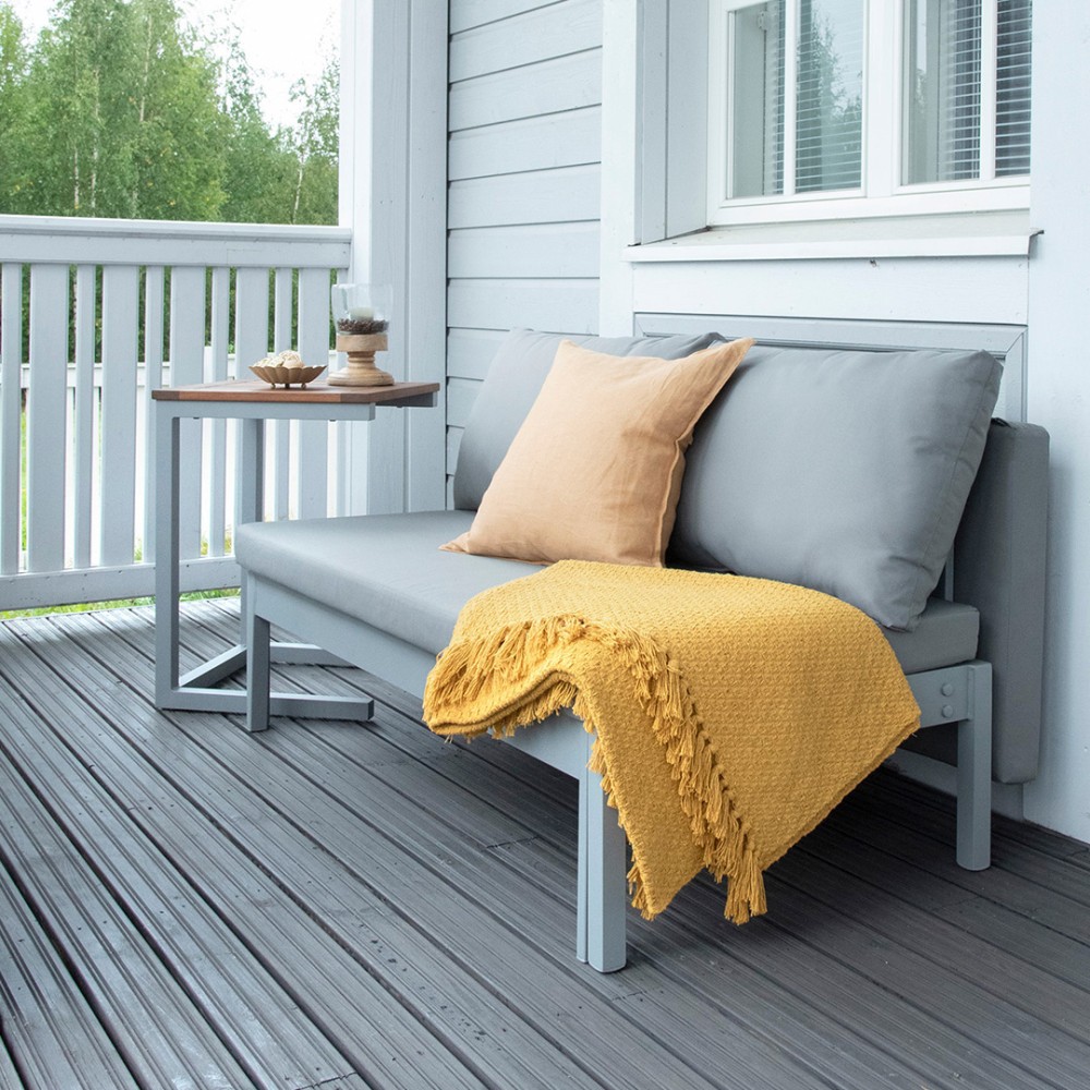 Viisi vinkkiä parvekkeen sisustajalle