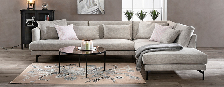 Miten valitsen kestävän sohvan? Tutustu sohvan pintamateriaalioppaaseen.