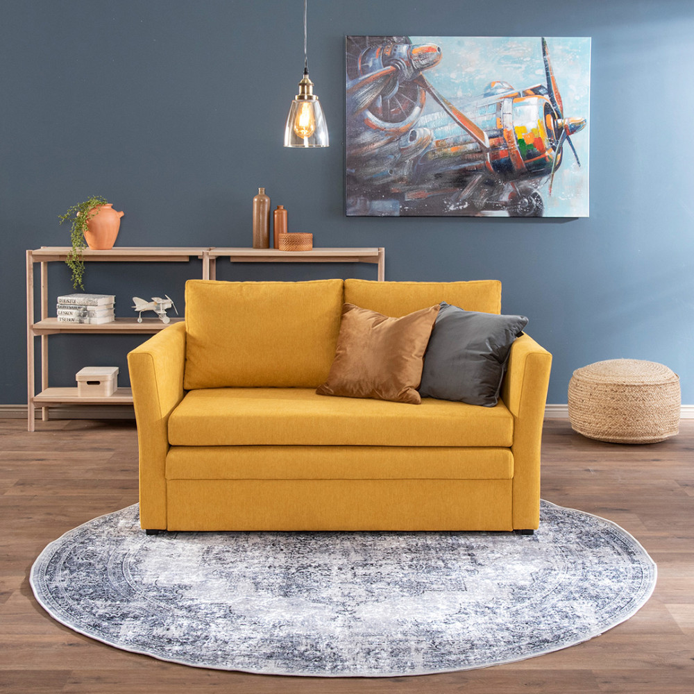 Kauneimmat ja rakkaimmat esineet voi kerätä tason päälle esille. Niputa samankaltaiset tuotteet yhteen.