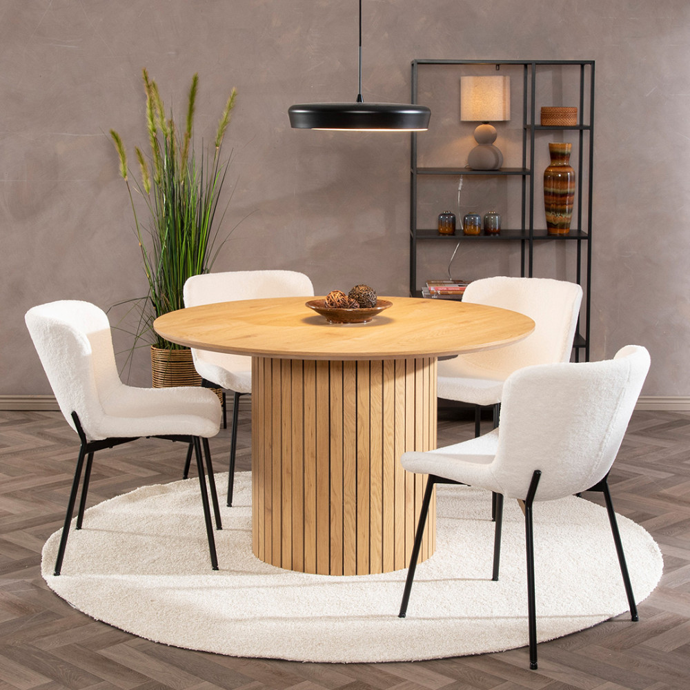 Japandi-sisustustyylissä yhdistyvät puun lämpö, luonnonmateriaalit ja värien harmonia.