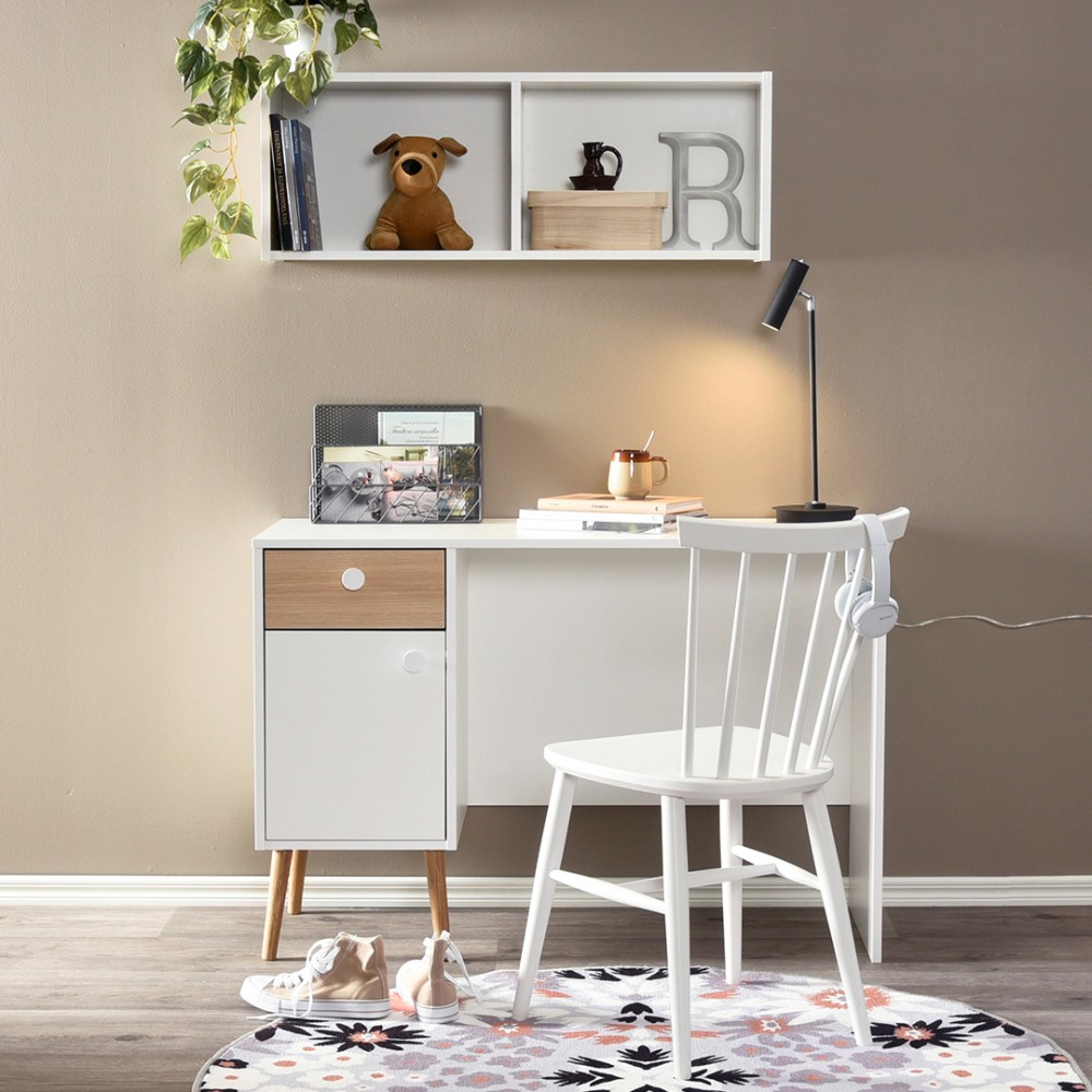 Havu-ty&ouml;p&ouml;yt&auml; sopii niin olohuoneen nurkkaan et&auml;ty&ouml;pisteeksi, kuin koululaisen huoneeseenkin kirjoitusp&ouml;yd&auml;ksi.