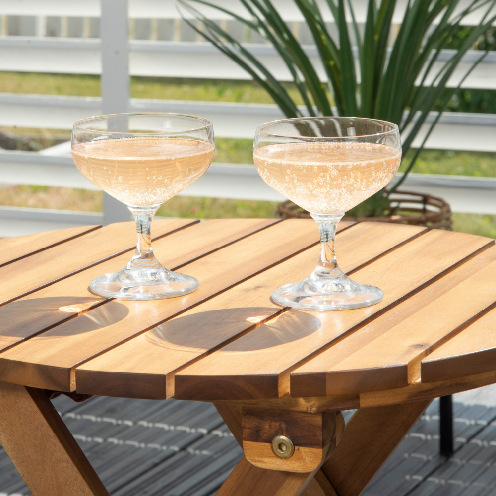 Olohuoneen sisustaminen kevään juhliin
Kevään juhlakausi lähestyy. Nyt onkin oikea aika uudistaa olohuoneen sisustus valmistujaisia, ylioppilasjuhlia ja muita kevään kohokohtia varten.
LUE LISÄÄ